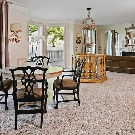 Castadiva Residences Villa