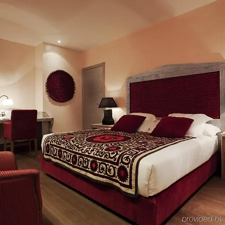 Castadiva Residences *
