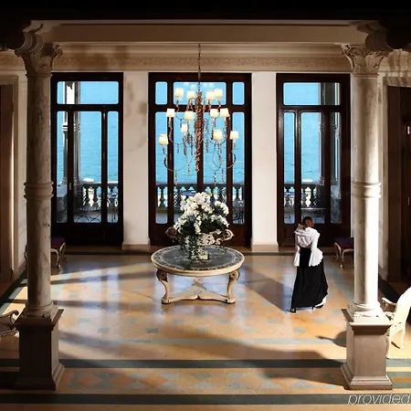 Castadiva Residences Villa