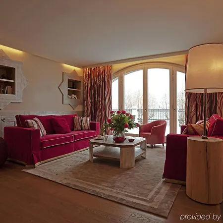 Castadiva Residences